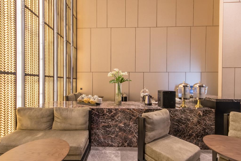 I'M Hotel - Multiple Use Hotel Makati City Exterior foto The interior of the lounge